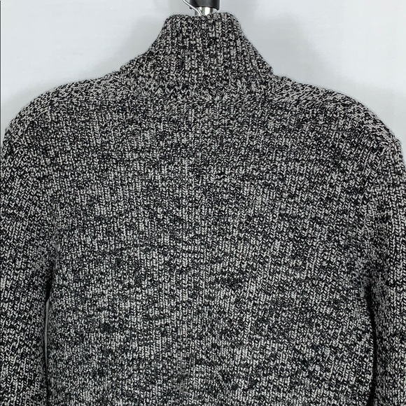 Theory Turtle Neck Cropped Thick Knit Sweater SZ L - Picture 7 of 9
